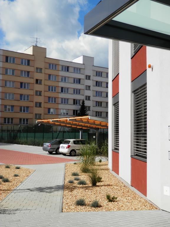 Ubytovaci Zarizeni Koleje Pedagog Ceske Budejovice Exterior photo